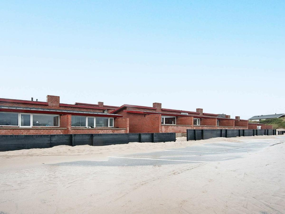 Two-Bedroom Holiday Home In Henne 7 Хене Странд Екстериор снимка
